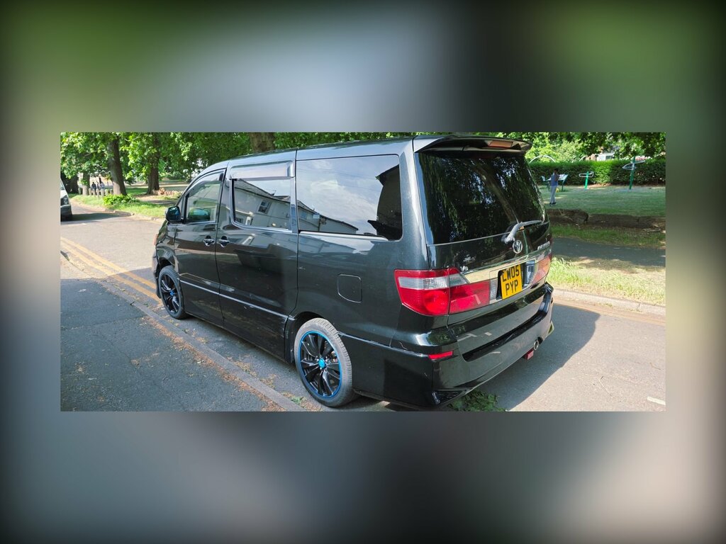 Toyota Alphard 3.0Cc 8 X Seater Black #6