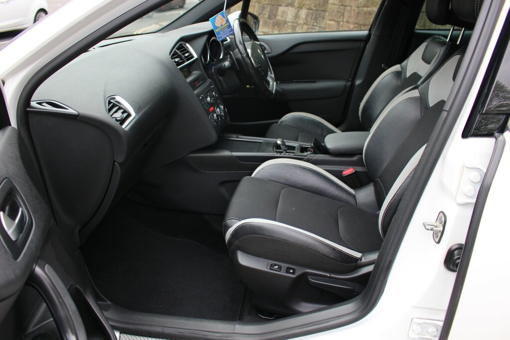 Citroen DS4 Dstyle 5-Door Silver #10