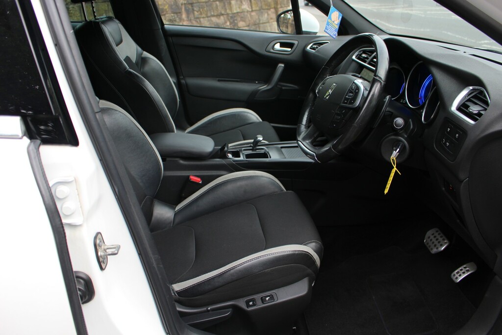 Citroen DS4 Dstyle 5-Door Silver #25