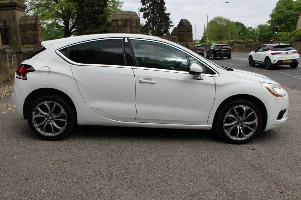 Citroen DS4 Dstyle 5-Door Silver #2