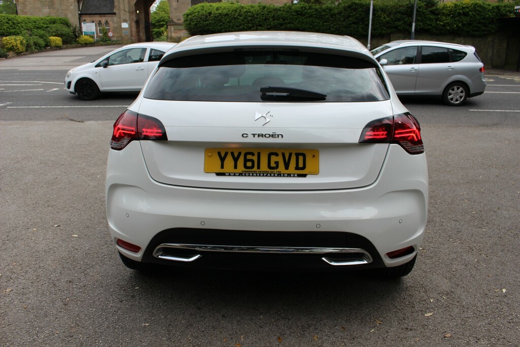 Citroen DS4 Dstyle 5-Door Silver #4
