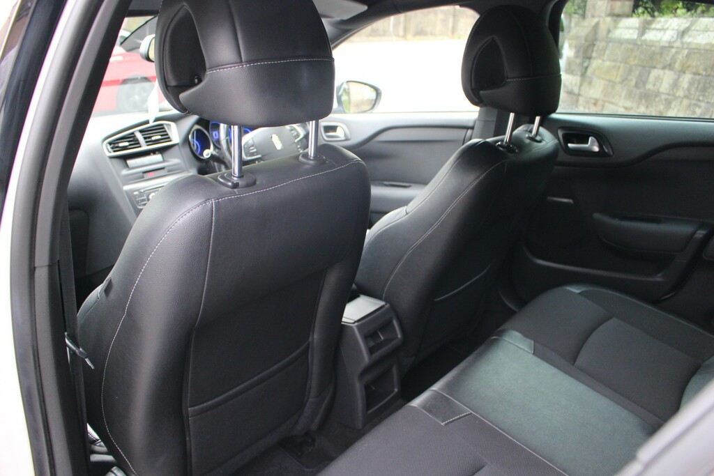 Citroen DS4 Dstyle 5-Door Silver #16