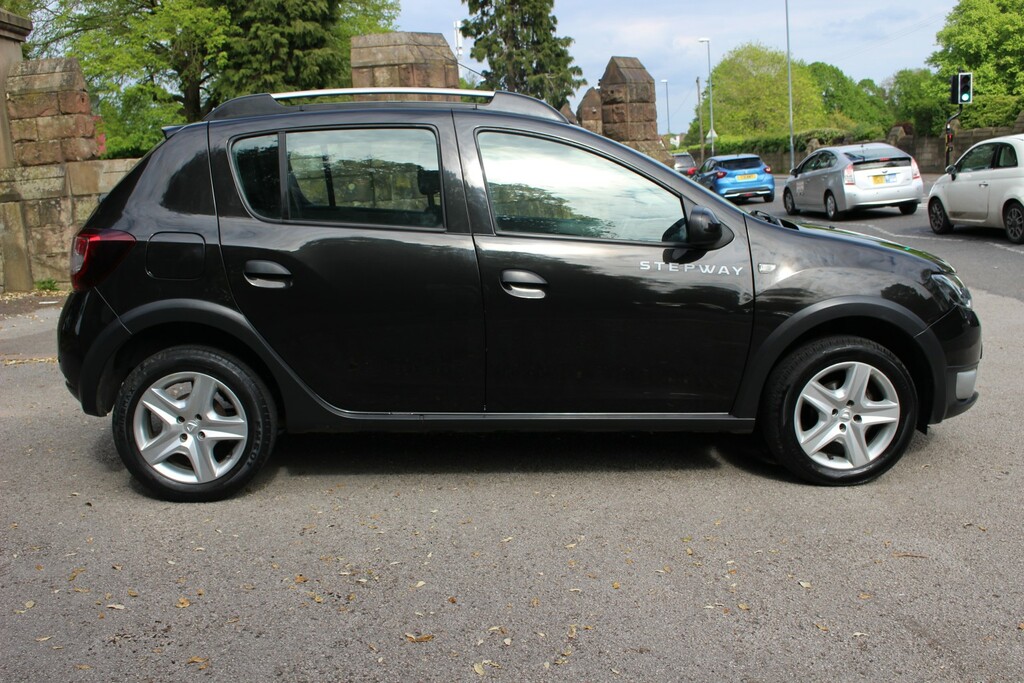 Dacia Sandero Stepway 1.5 Stepway Ambiance Dci 90 2014 BD64DCY Black #2