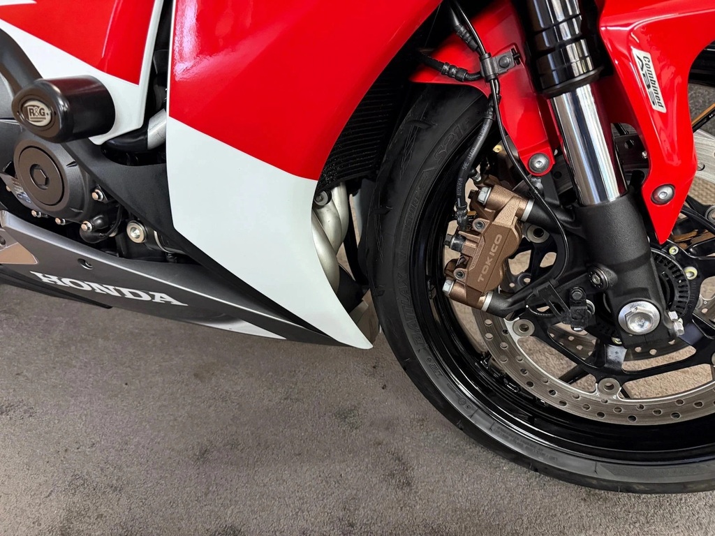 Honda  Petrol White #4