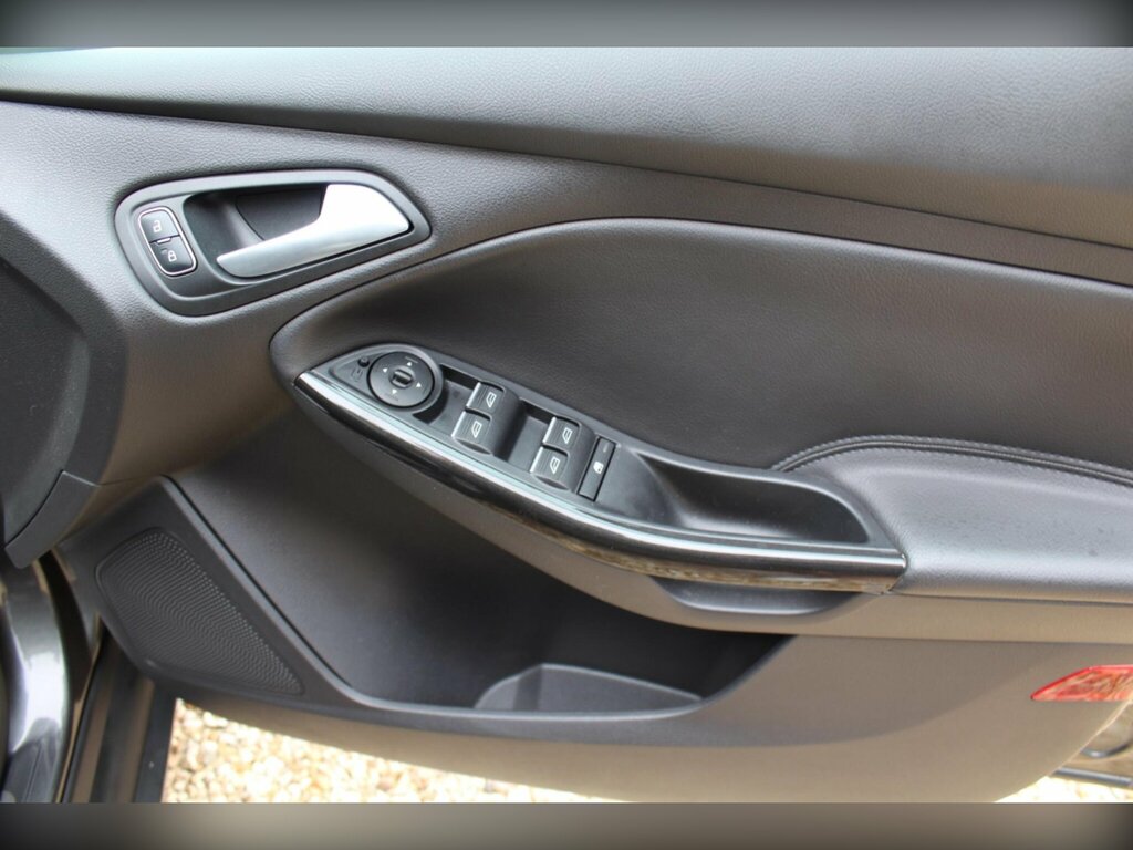 Ford Focus 1.5T Ecoboost Titanium X Euro 6 Ss OU65TWN Grey #4
