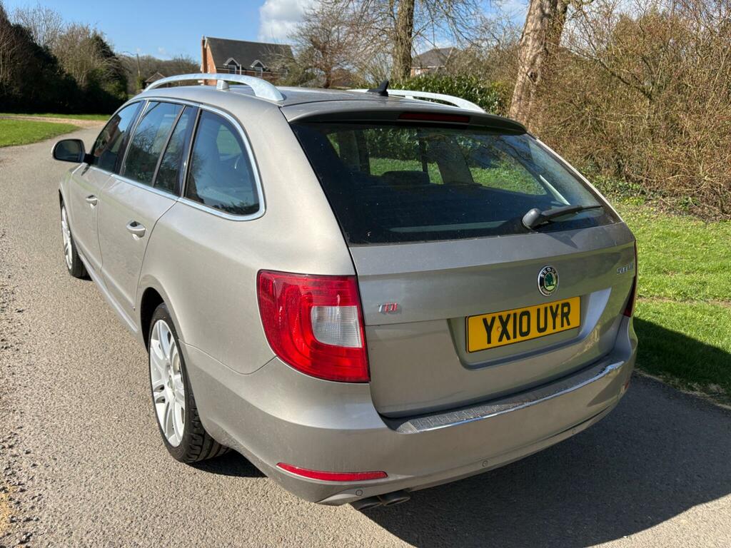 Skoda Superb 2.0 Tdi Elegance Euro 5 Beige #5