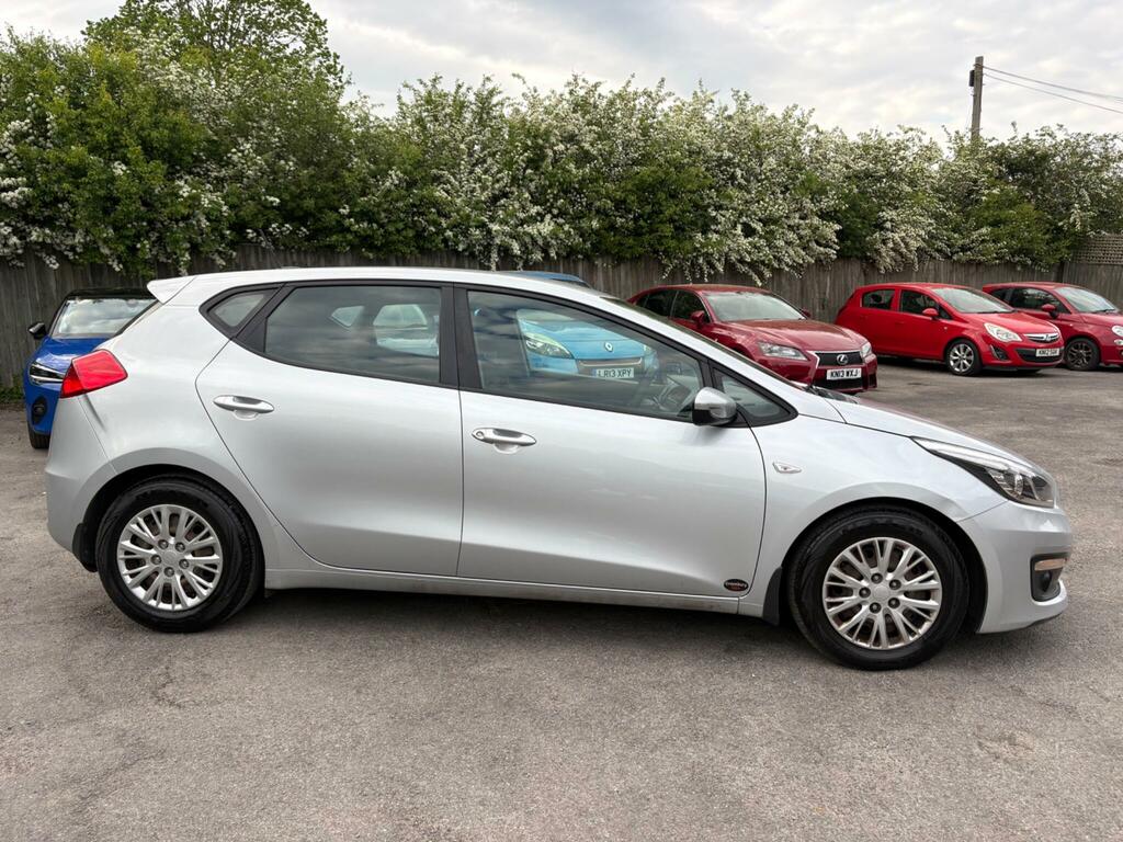 Kia Ceed 1.4 Crdi 1 Euro 6 Silver #3