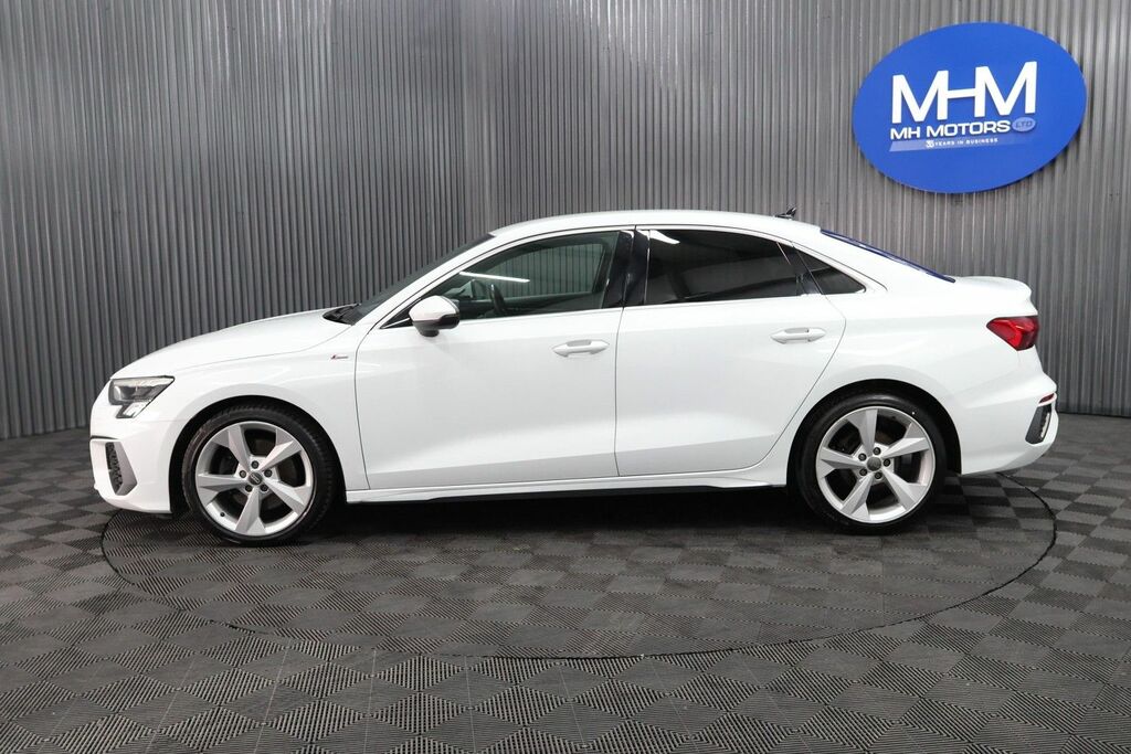 Audi A3 Tdi 30 S Line White #4