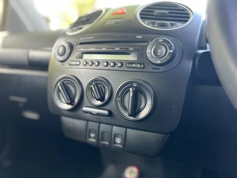 Volkswagen Beetle Luna 8V  #4