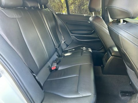 BMW 1 Series 118D M Sport SE19YDY White #5