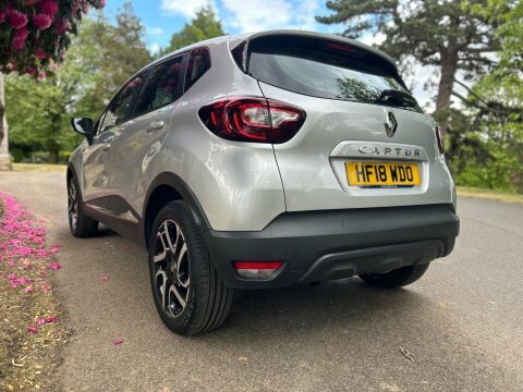 Renault Captur Dynamique Nav Tce HF18WDO Silver #2