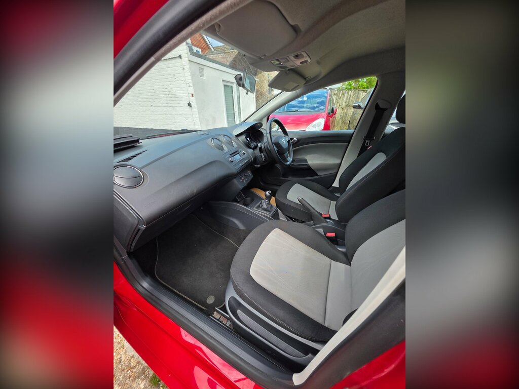 Seat Ibiza 1.4 Toca Hatchback Euro 5 85 Ps YR14VBM Red #4