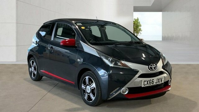 Toyota Aygo 1.0 Vvt-i X-clusiv 2 X-wave Euro Grey