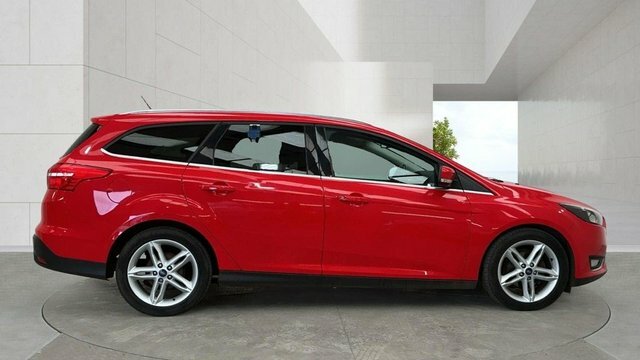 Ford Focus 1.5 Tdci Titanium Estate Euro 6 WO16CGY Red #5