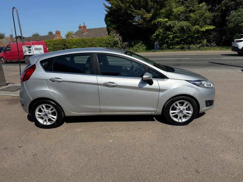 Ford Fiesta 1.5 Tdci Zetec Euro 6 FE66EBO Silver #5
