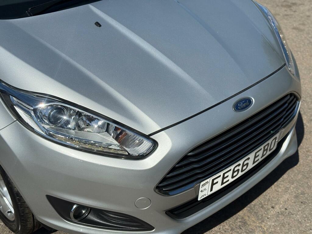 Ford Fiesta 1.5 Tdci Zetec Euro 6 FE66EBO Silver #3