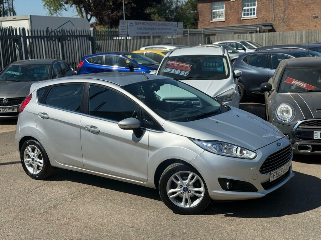 Ford Fiesta 1.5 Tdci Zetec Euro 6 Silver