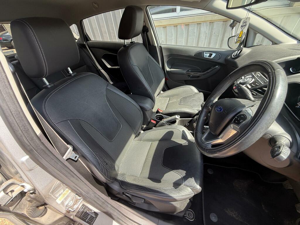 Ford Fiesta 1.6 Tdci Titanium X Euro 5 EK63YMR Silver #3