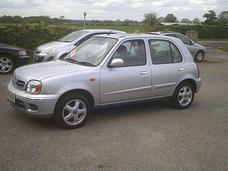 Nissan Micra Se Automatic Silver #2