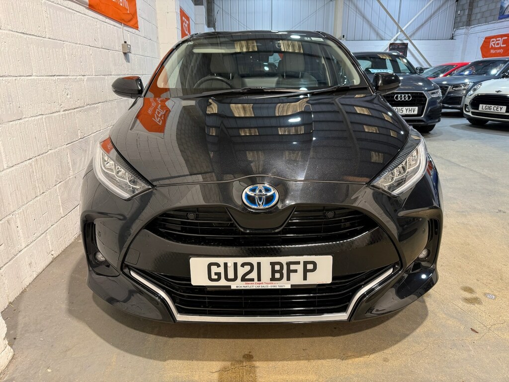 Toyota Yaris 1.5 Hybrid Excel Cvt GU21BFP Black #6