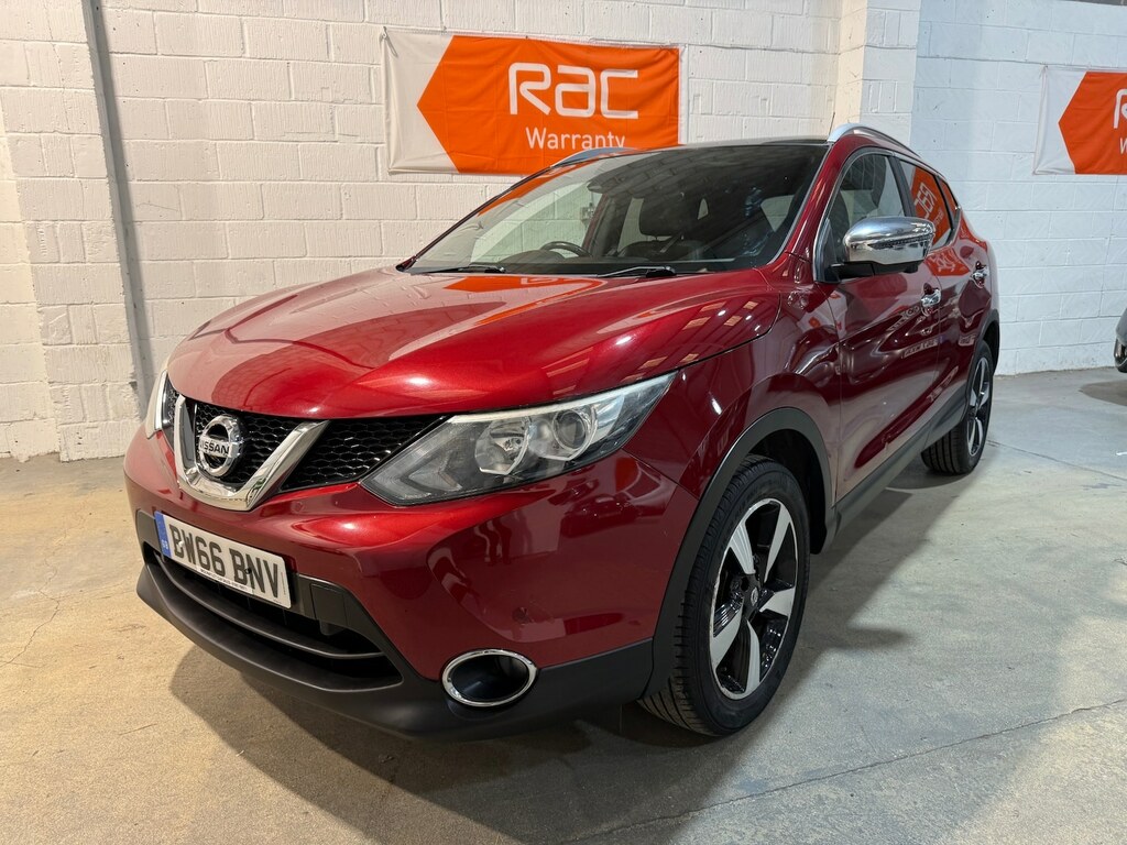 Nissan Qashqai 1.2 Dig-t N-vision Red