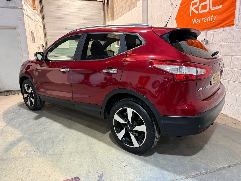 Nissan Qashqai 1.2 Dig-t N-vision BW66BNV Red #3