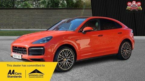 Porsche Cayenne V6 Orange