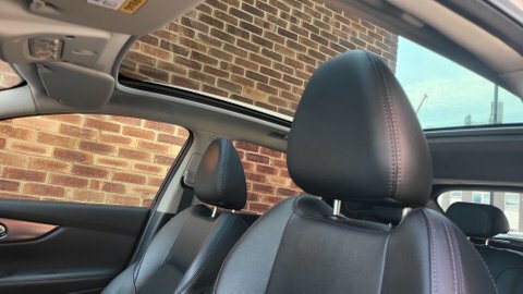 Nissan Qashqai Tekna Dig-t LT68CZY Blue #2