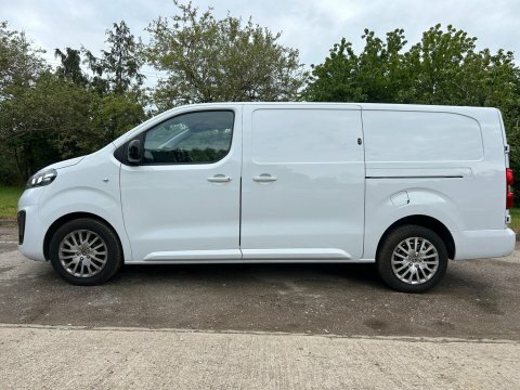 Fiat Scudo 1.5 Bluehdi Primo WO73KFF White #2