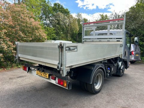 Isuzu  N35.125se White #4