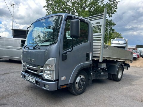 Isuzu  N35.125se White #1
