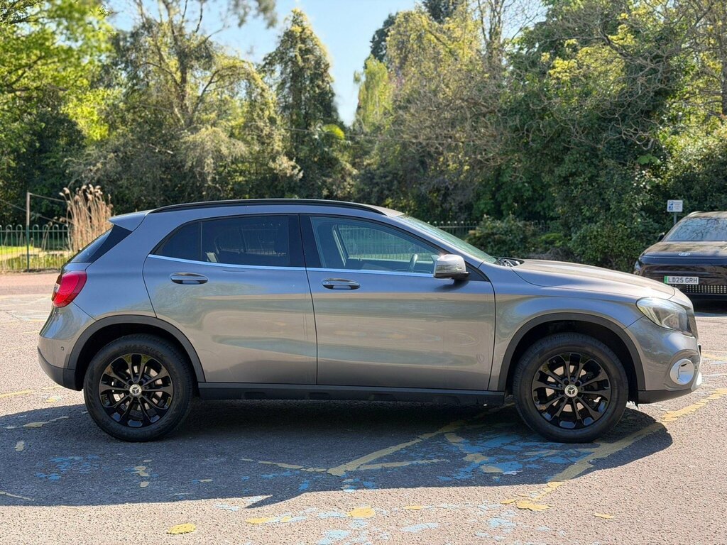 Mercedes-Benz GLA Class 1.6 Gla200 Se Executive Euro 6 Ss DK68RNY Grey #3