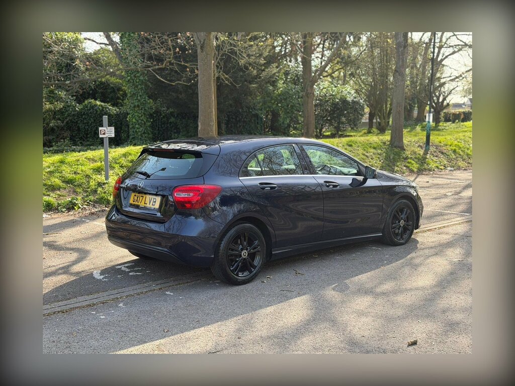 Mercedes-Benz A Class 1.5 A180d Se Euro 6 Ss Blue #3