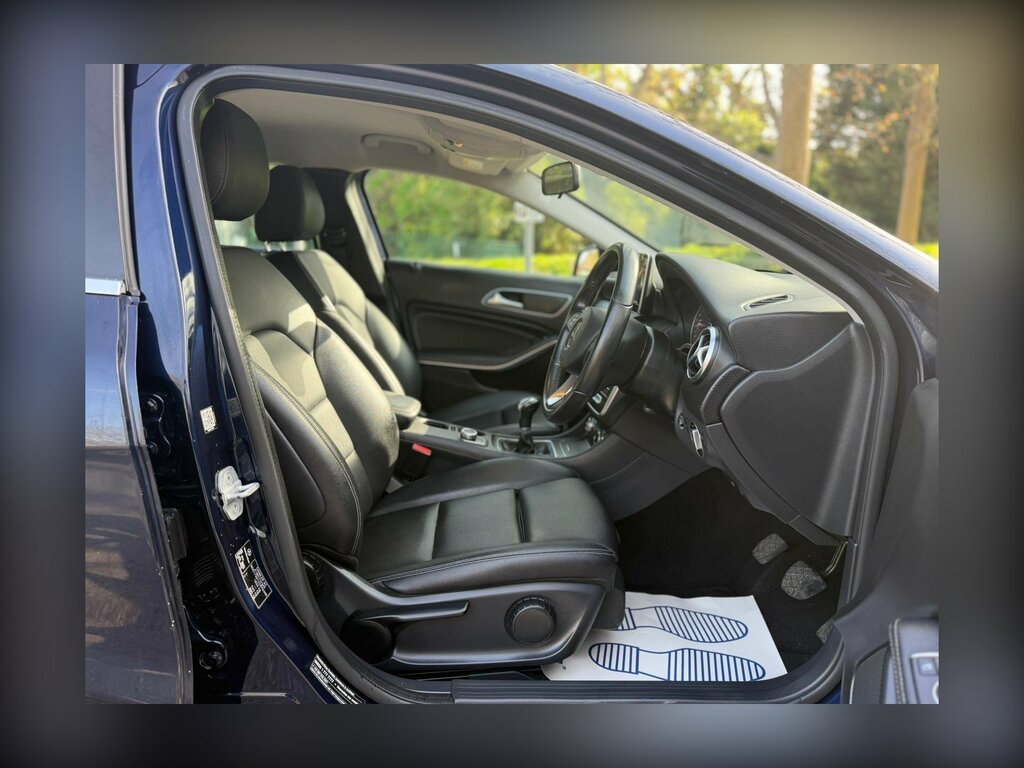Mercedes-Benz A Class 1.5 A180d Se Euro 6 Ss Blue