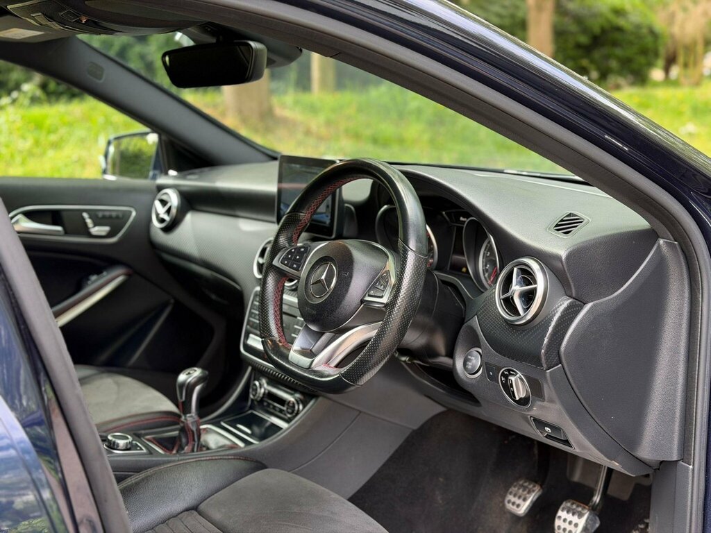 Mercedes-Benz A Class 1.6 A200 Amg Line Premium Plus Euro 6 Ss LM67EJA Blue #2