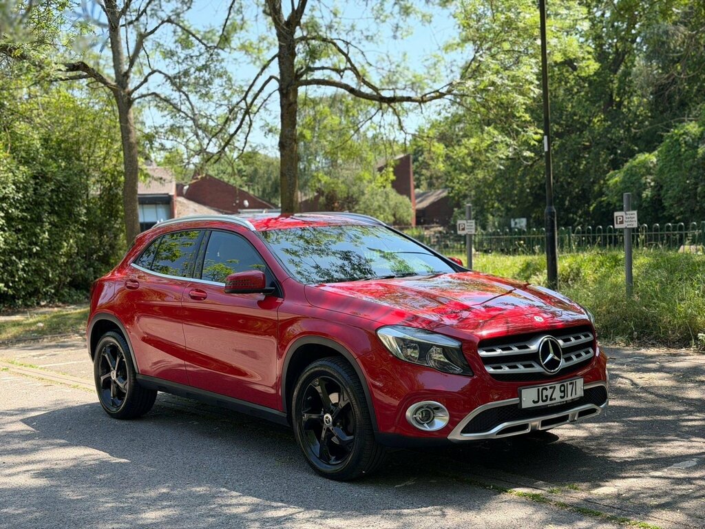 Mercedes-Benz GLA Class 2.1 Gla200d Sport 7G-dct 4Matic Euro 6 Ss Red