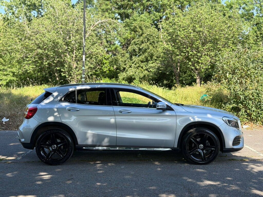 Mercedes-Benz GLA Class 1.6 Gla200 Amg Line 7G-dct Euro 6 Ss GU68EYC Silver #3