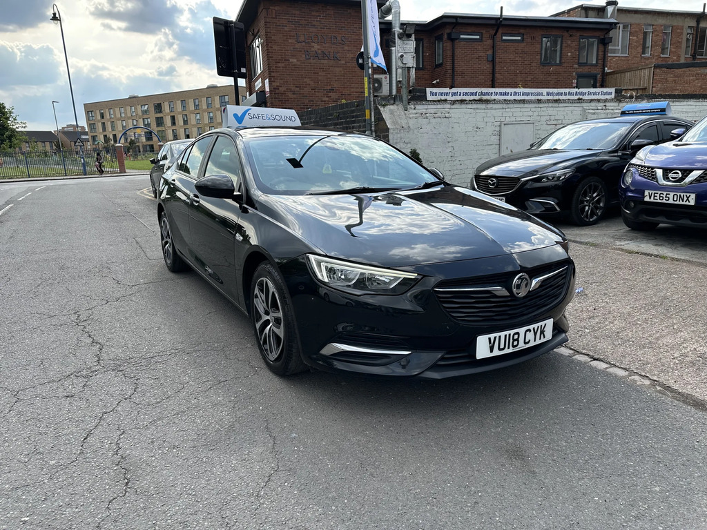 Vauxhall Insignia Grand Sport Design Nav Ecotec VU18CYK Black #2