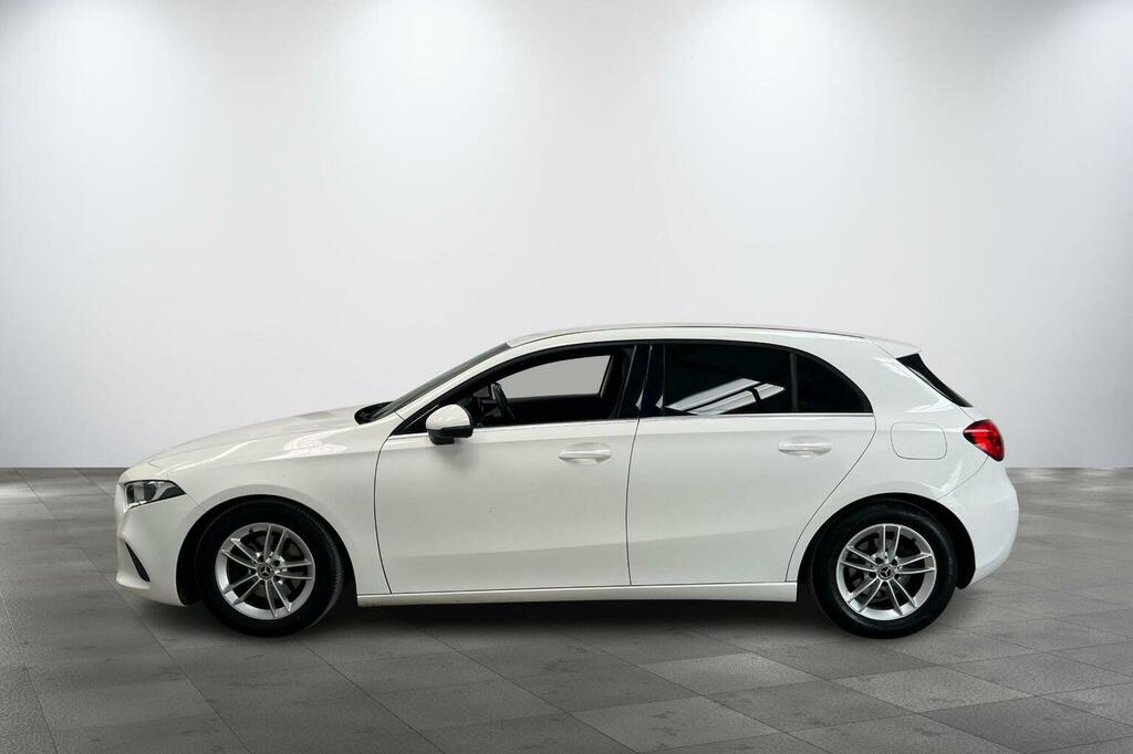 Mercedes-Benz A Class 1.3 A180 Se Euro 6 Ss LR69YVW White #6