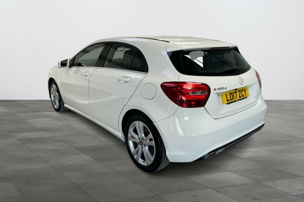 Mercedes-Benz A Class 1.5 A180d Sport Euro 6 Ss LO17ZCY White #5