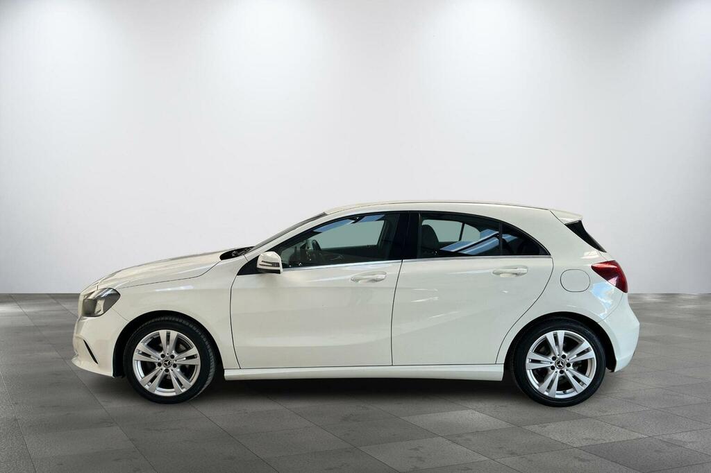 Mercedes-Benz A Class 1.5 A180d Sport Euro 6 Ss LO17ZCY White #6