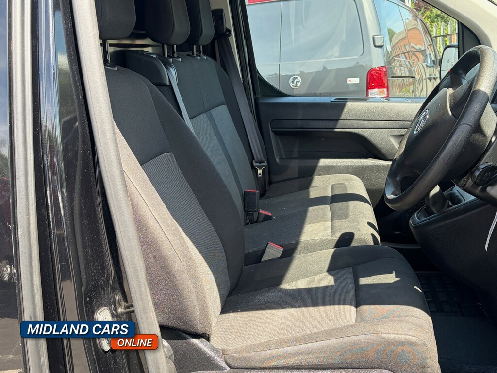 Vauxhall Vivaro Panel Van 1.5 Vivaro Prime 1.5D 100 M6 Ss L1h1 29 Black
