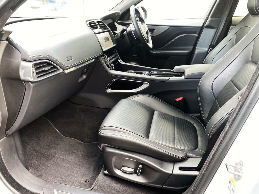 Jaguar F-Pace 2.0 D180 Chequered Flag Awd Euro 6 S S White #6