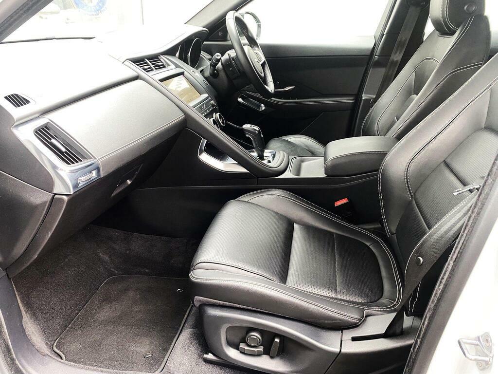 Jaguar E-Pace 2.0 D180 R-dynamic Se Awd Euro 6 S S DK19UXW White #6