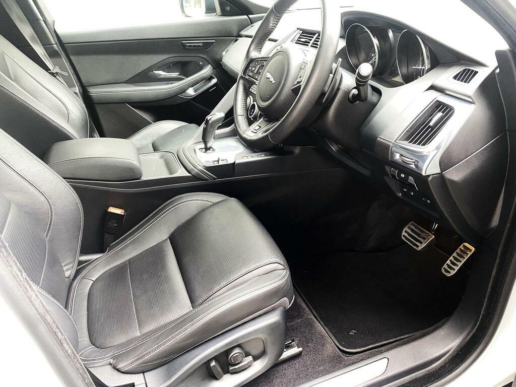 Jaguar E-Pace 2.0 D180 R-dynamic Se Awd Euro 6 S S DK19UXW White #5