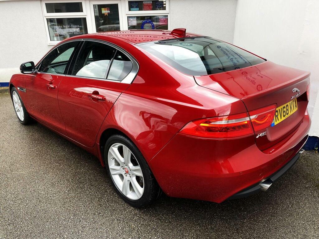 Jaguar XE 2.0I Gpf Portfolio Euro 6 S S Red #3