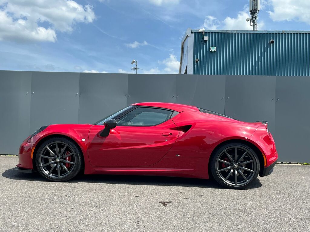 Alfa Romeo 4C 1750 Tbi Coupe Tct In Alfa Red Euro 6 Pet Red #4