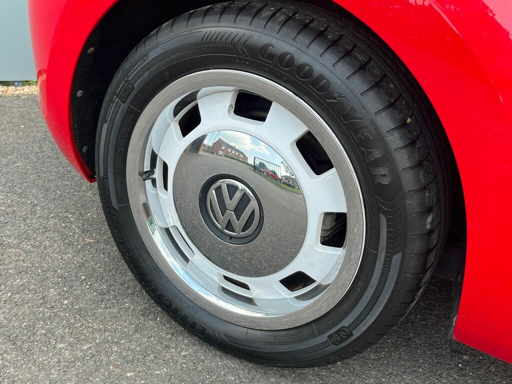 Volkswagen Beetle 1.6 Tdi Bluemotion Tech Design Hatchback Diese LF64VBO Red #6