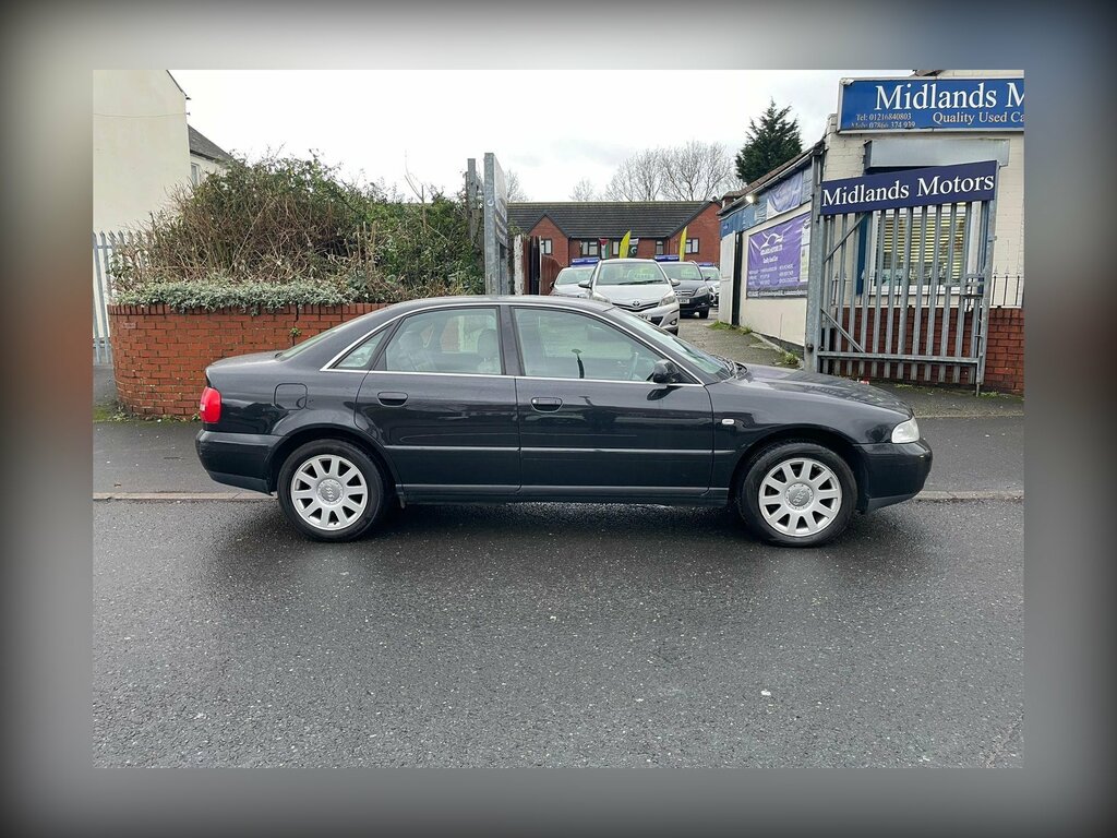 Audi A4 2.4 Se Black #2