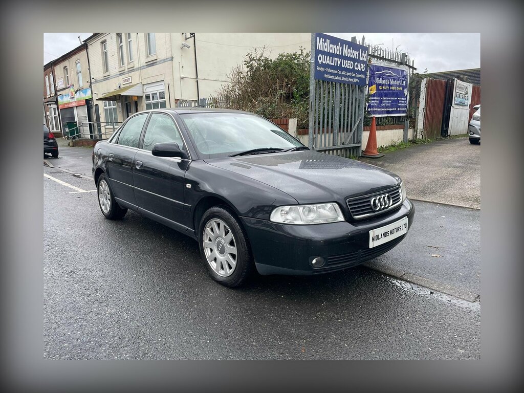 Audi A4 2.4 Se Black #3